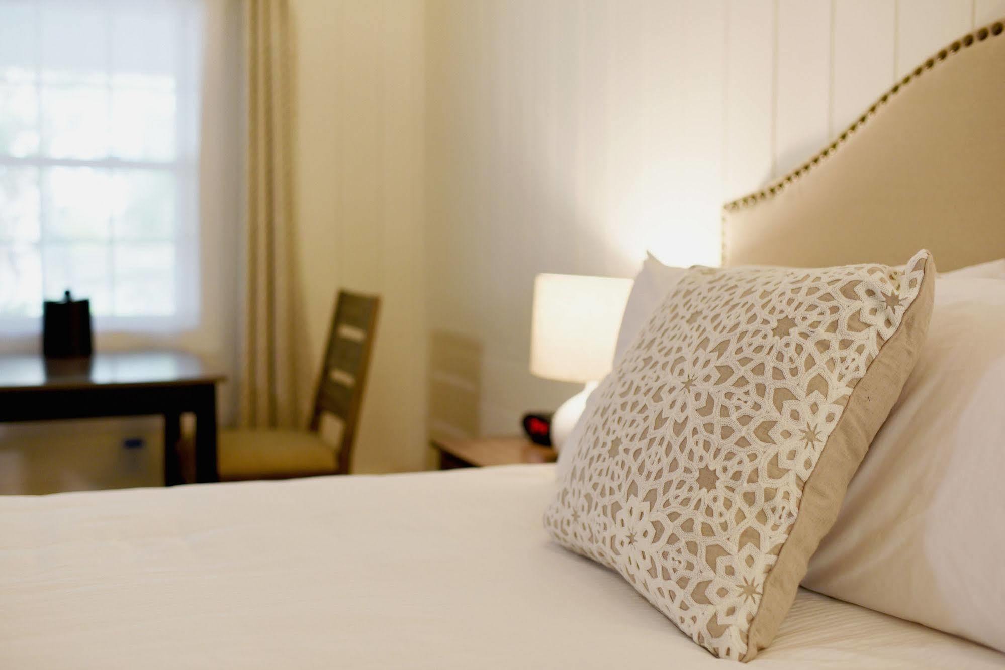 Sandwich Inn And Suites Ngoại thất bức ảnh