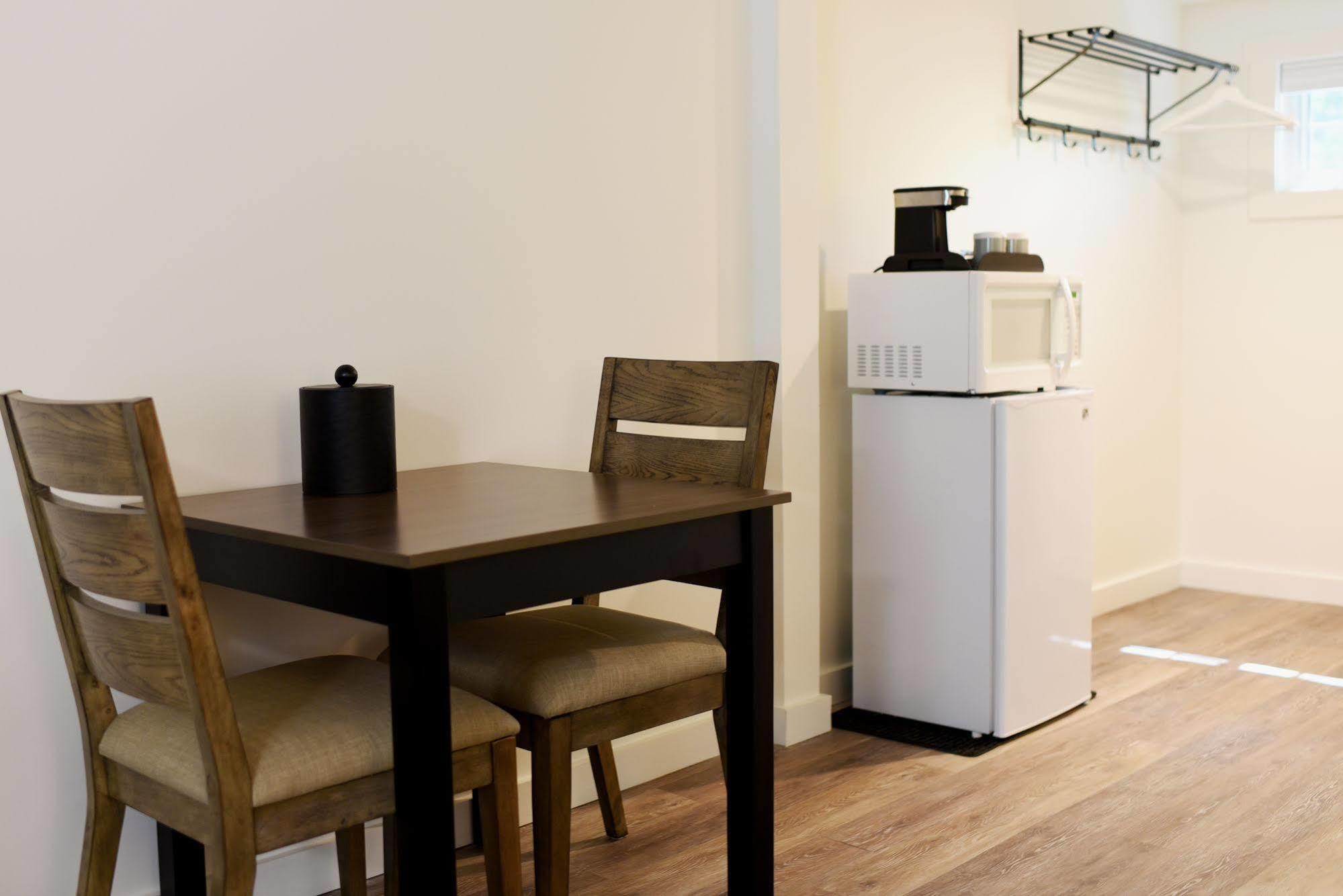 Sandwich Inn And Suites Ngoại thất bức ảnh