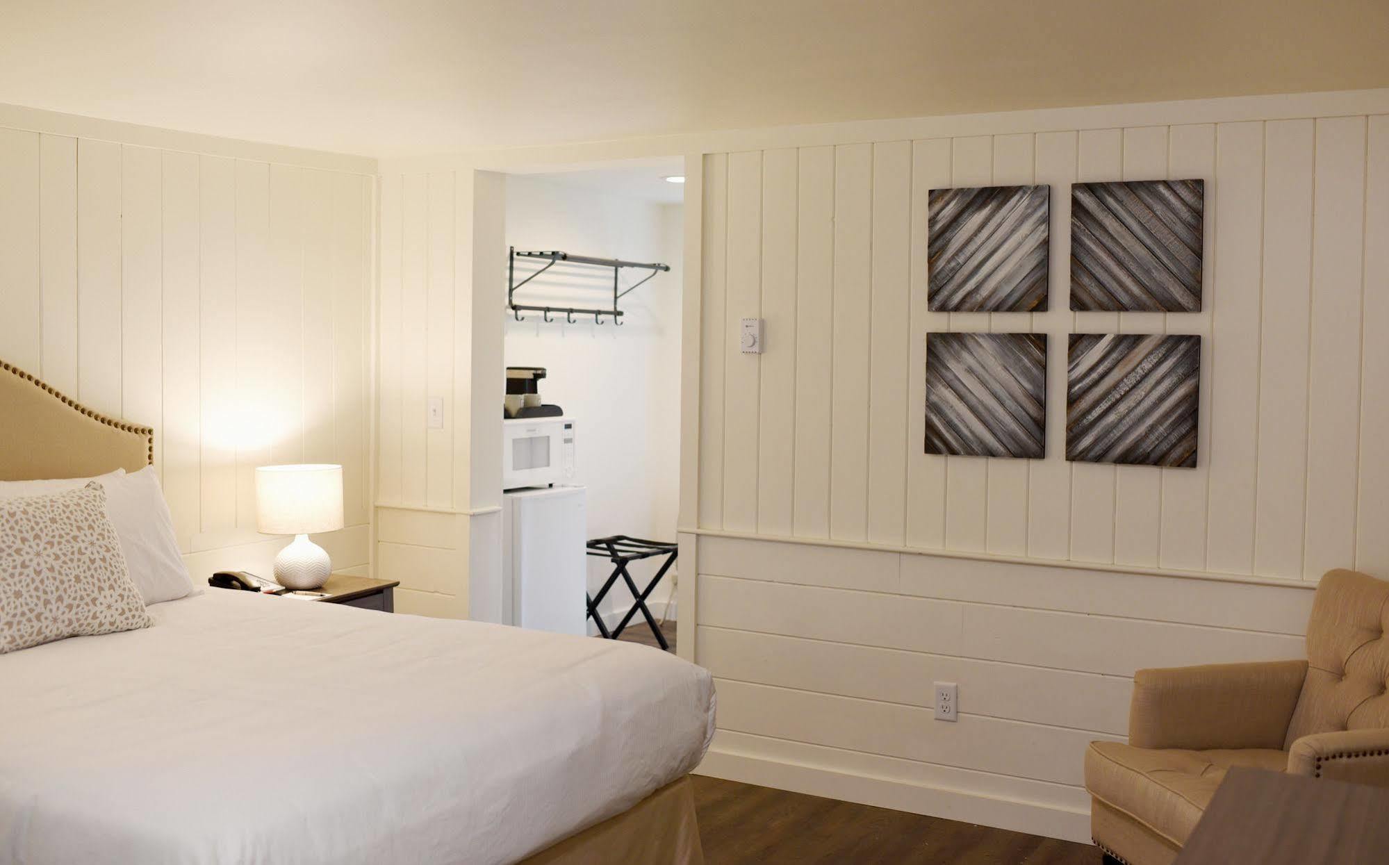 Sandwich Inn And Suites Ngoại thất bức ảnh